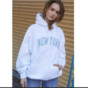 Brandy Melville New York hoodie